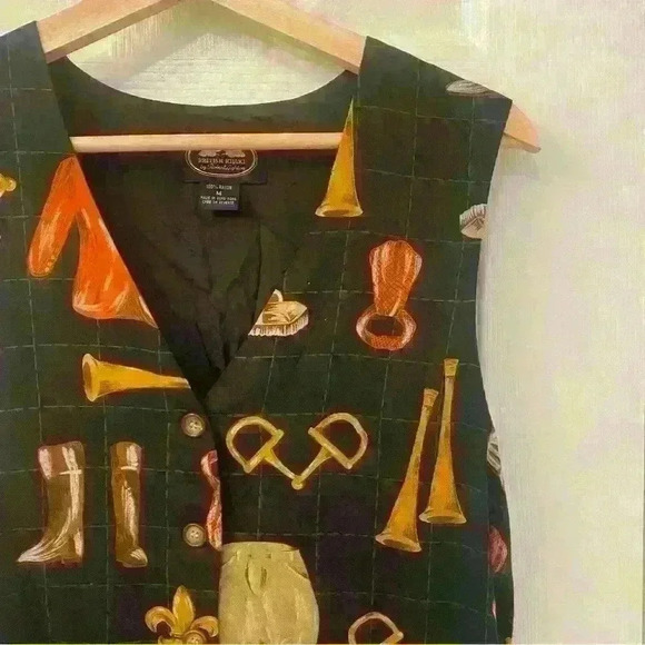 British Khaki by Robert Lighton Aquestrian Vest Horsebit design Size M - Picture 3 of 8